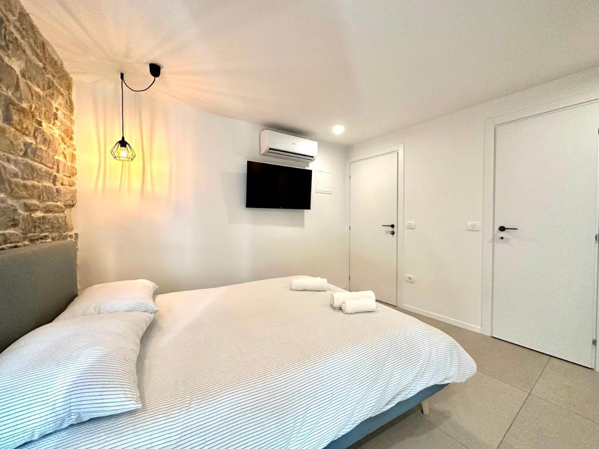 Damir Skomina Apartments Koper Buitenkant foto