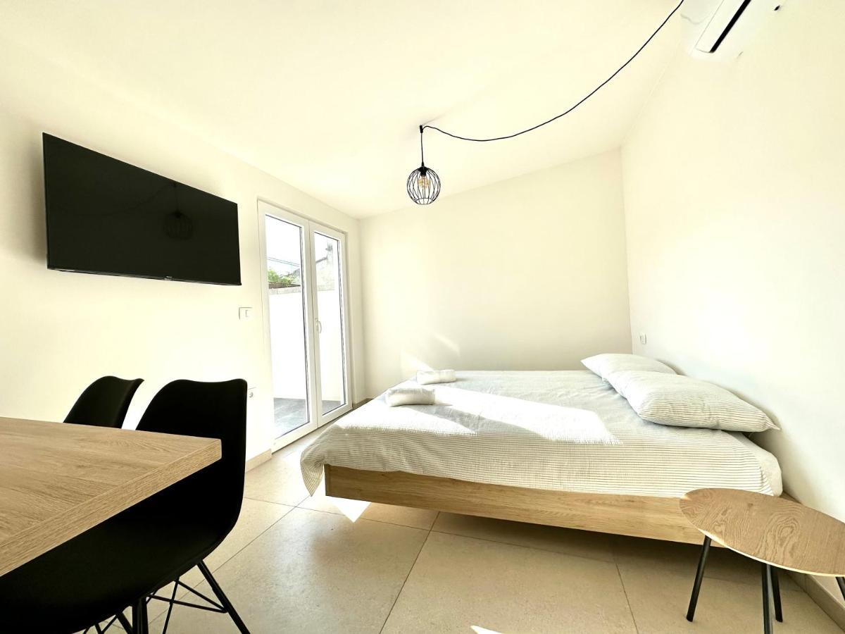 Damir Skomina Apartments Koper Buitenkant foto